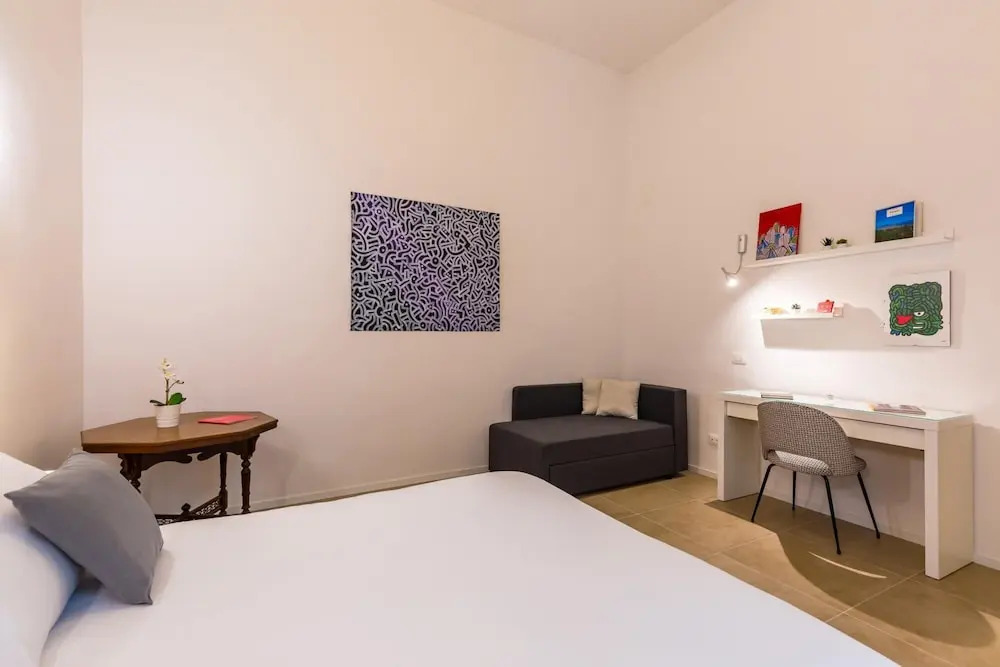 White&Blue Apartment at Sanità  by Wonderful Italy