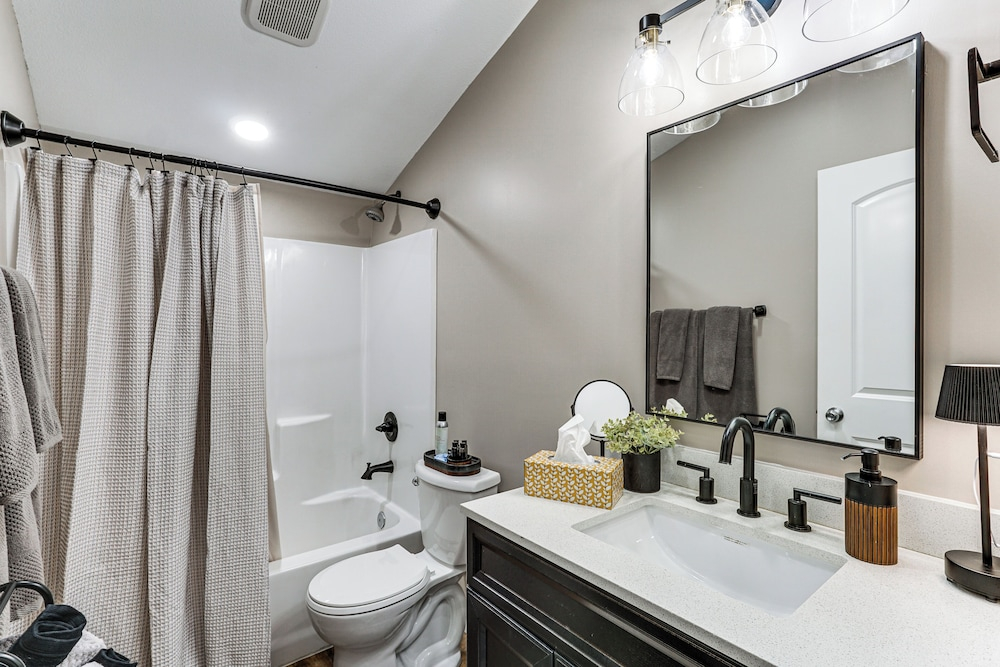 The Hidden Pearl - Home Near Trail & State Fair