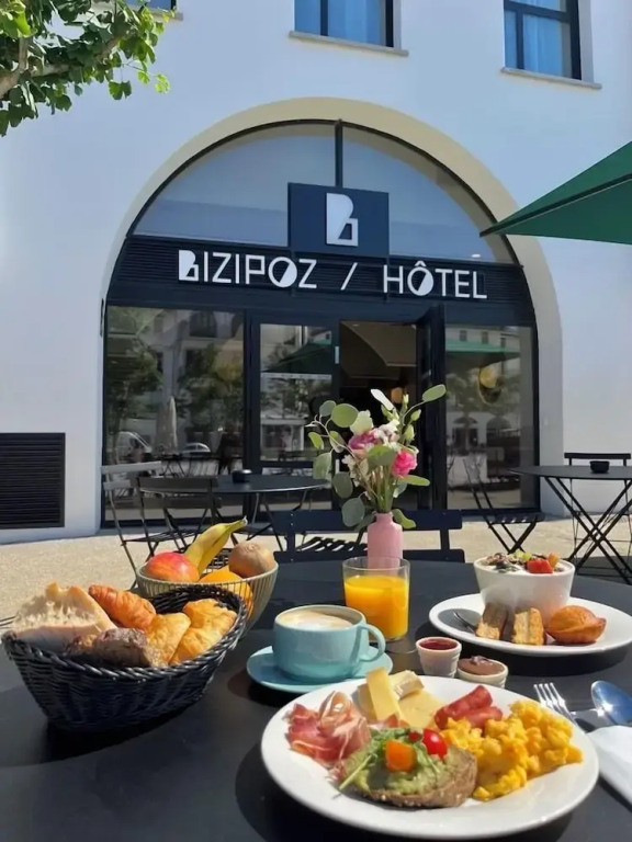 Bizipoz Hôtel