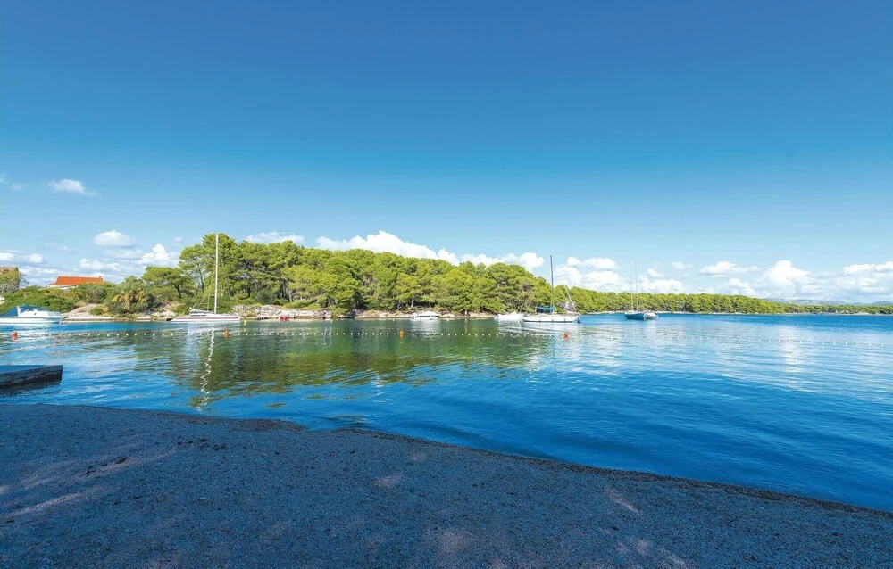 Stunning Home in Sibenik With Wifi and 5 Bedrooms