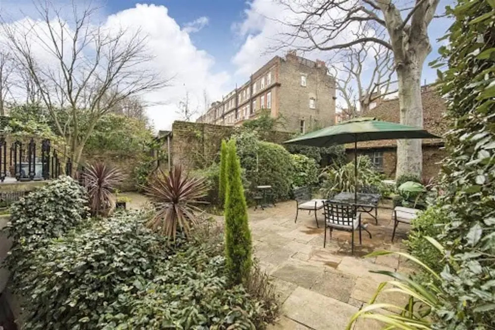 Guestready - Live Like a Lord in a Historic Chelsea Flat