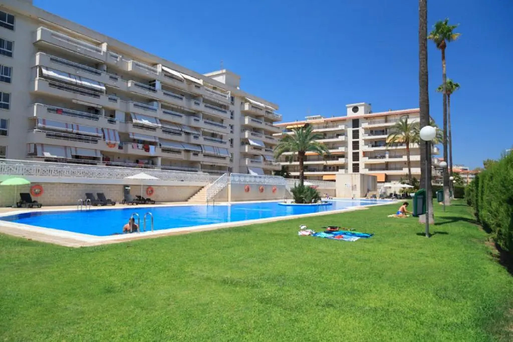 Aquamarina Apartments