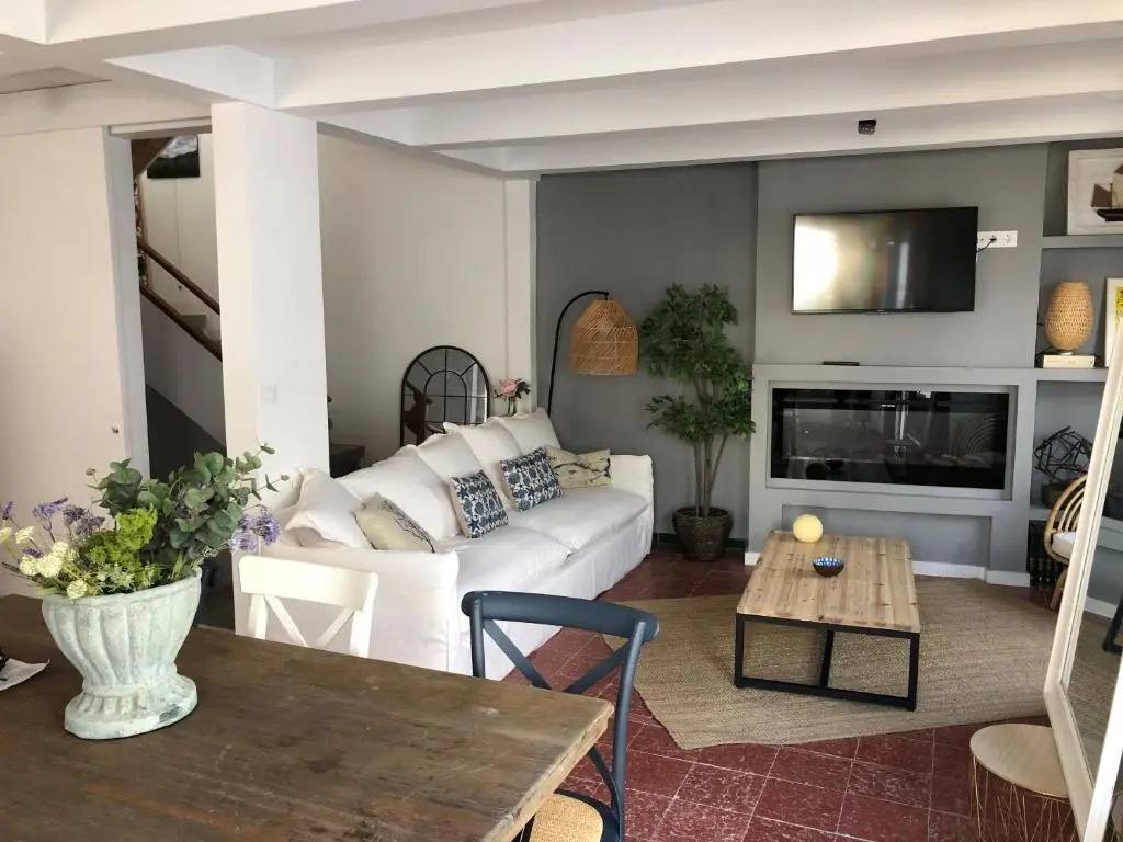Big family house in the Center of el port de la selva