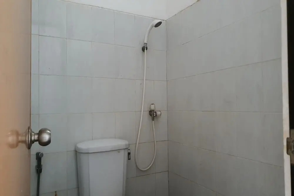 Hotel O Karunia Kost & PenginapanNearSiring Marabahan