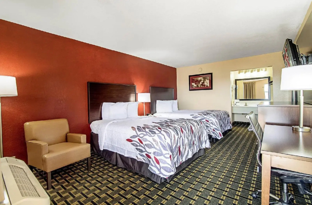 Red Roof Inn & Suites Greenwood, SC