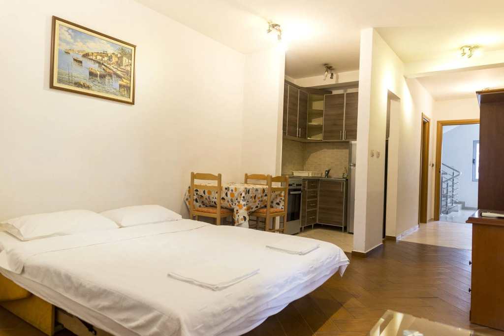 SMS Apartments