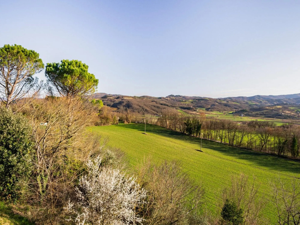 Mansion in Citerna With Pool & Garden