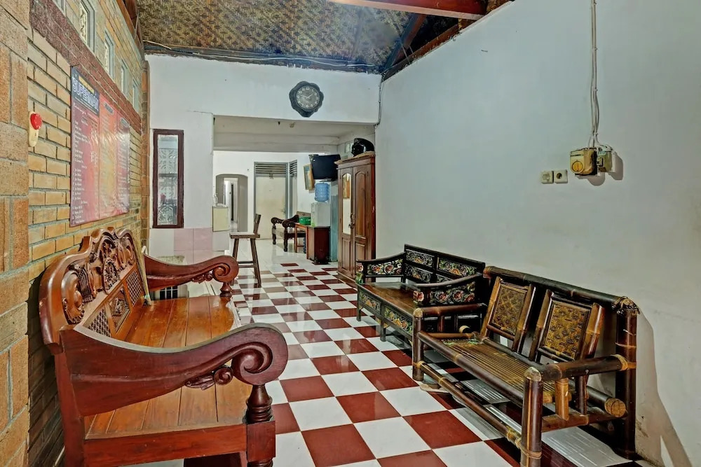 SPOT ON 91915 Homestay Superman