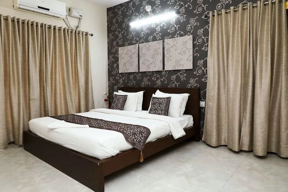 Petals Service Apartment