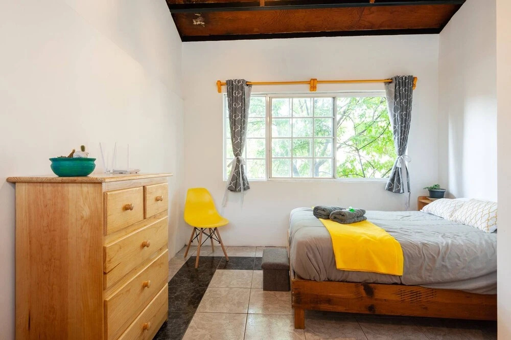 Big Room With Self Contained Services Cdmx