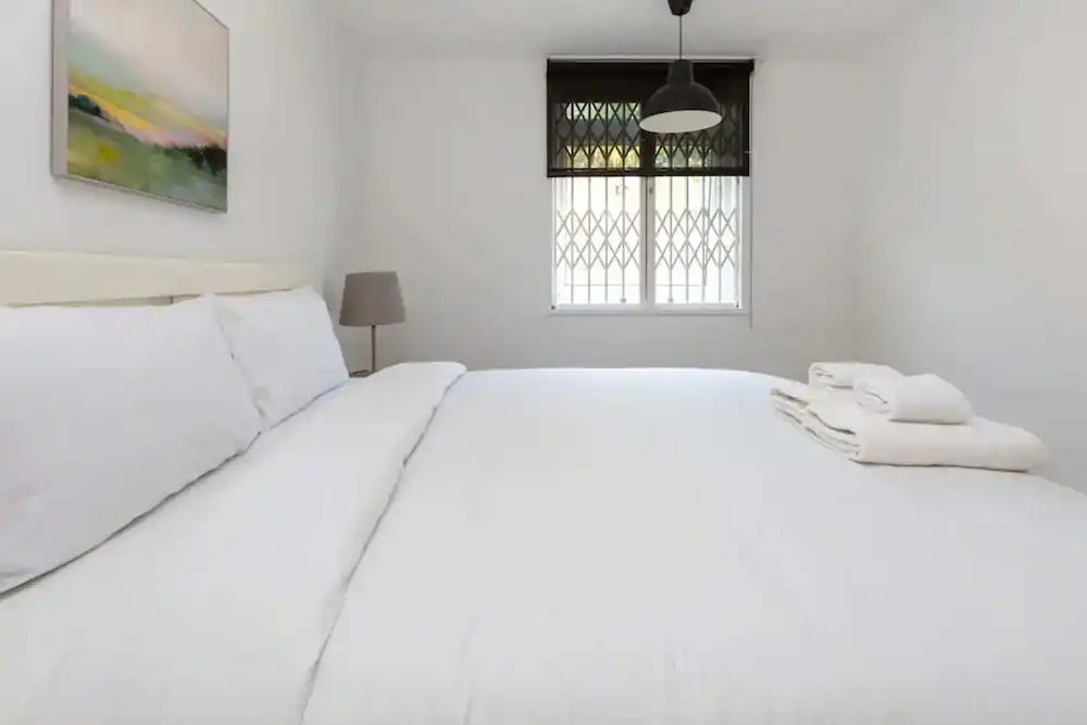 Spacious & Welcoming 4BD House - Kennington