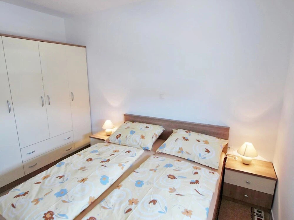 Mlasina Nin in Nin With 1 Bedrooms and 1 5 Bathrooms
