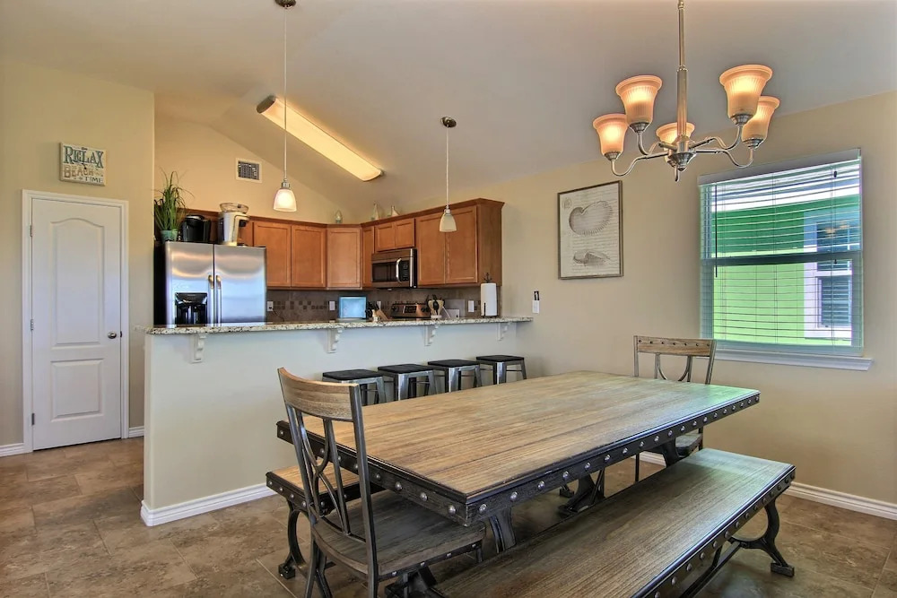Wait-N-Sea 3Br Home