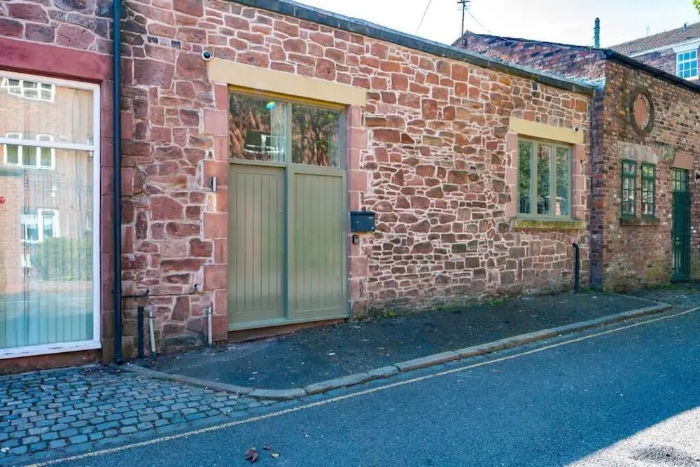 Host Apartments The Georgian Coach House 1