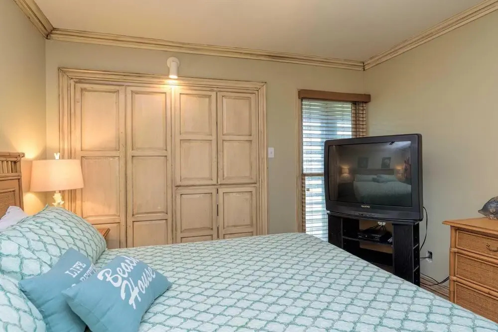 103 Las Brisas Poolside Condo 3 Bedroom Condo by RedAwning