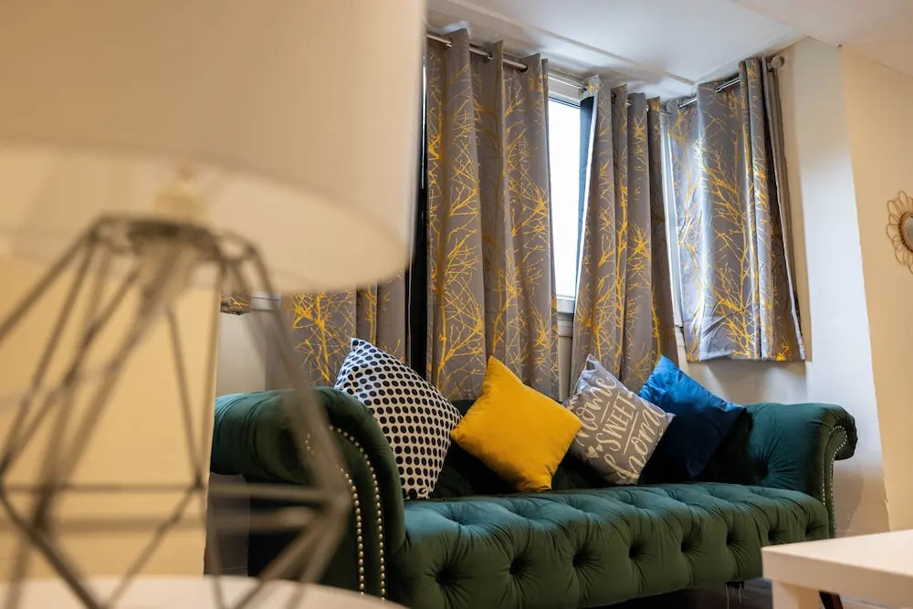 3 Bedrooms-8guests-babycot-15mintopepys-freeparkg