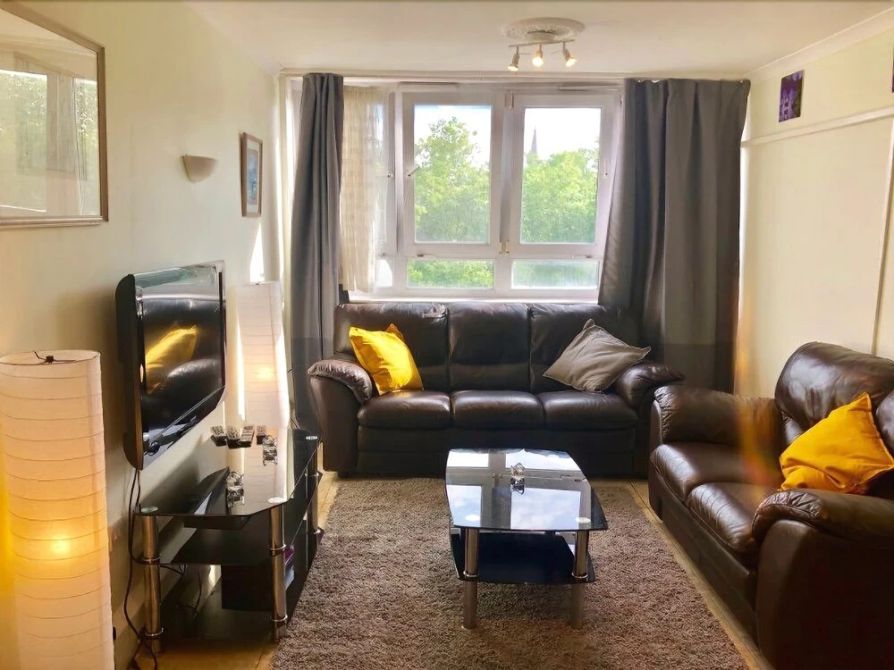 Central 2 Bed Apt Next To Victoria Station