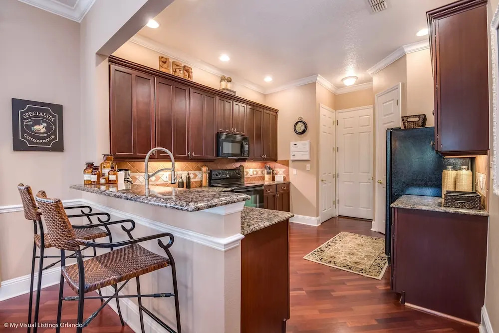 5bed 5Ba Reunion Villa w. Pool