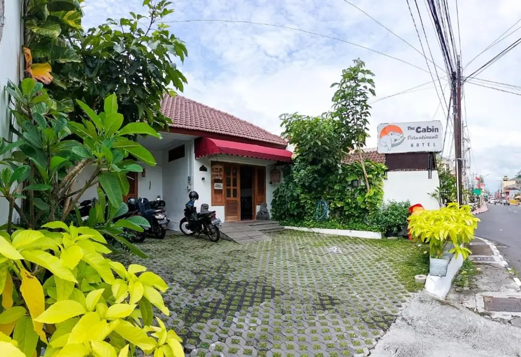 The Cabin Purwokinanti Hotel