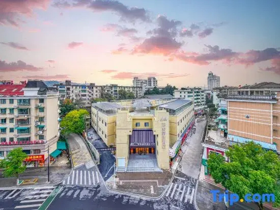Homeinn Plus Hotel （Jinhua Lanxi Ancient City Railway Station）