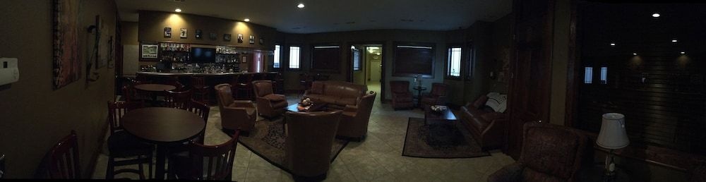 Woodlake Lodge Golf and Country Club