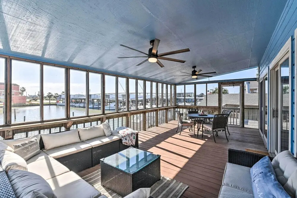 Freeport Home w/ Boat Dock < 2 Mi to Beach!