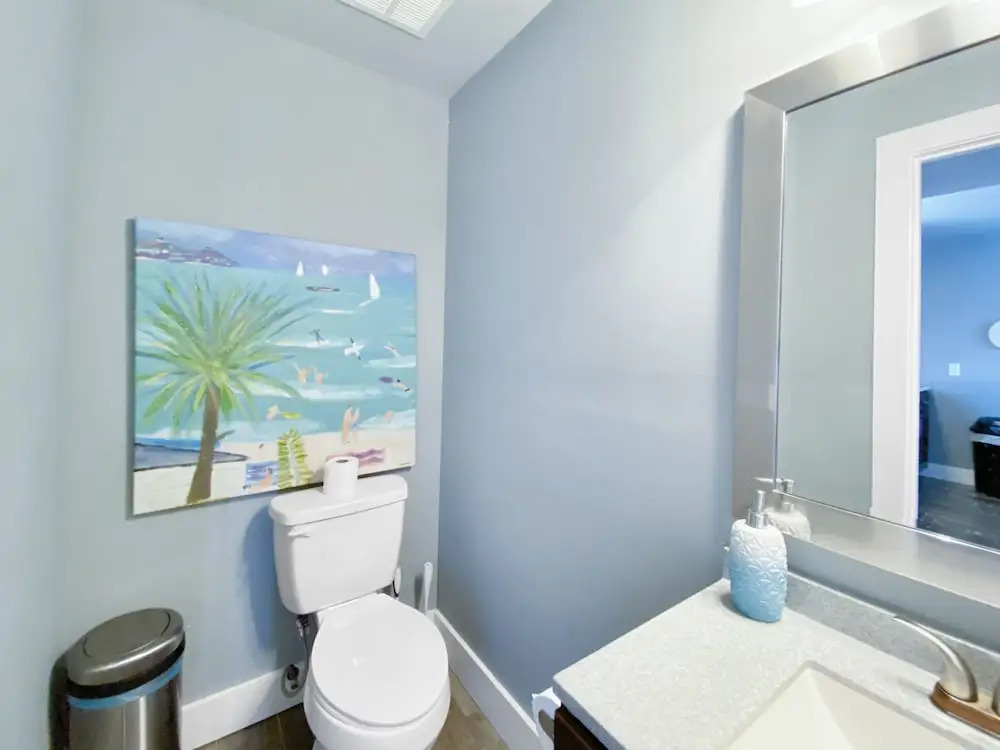 Shoreline Townhomes #10 - 2 Br townhouse by RedAwning
