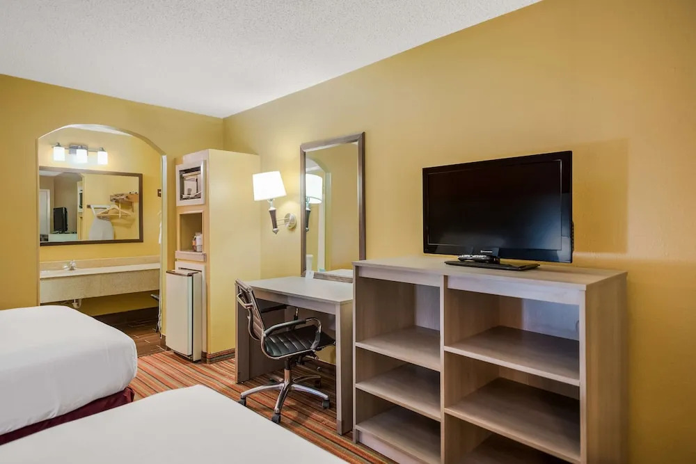 Best Western Mt. Pleasant Inn