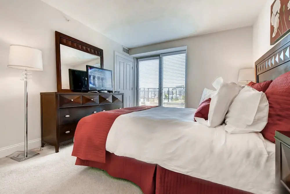 Global Luxury Suites at Harbor East