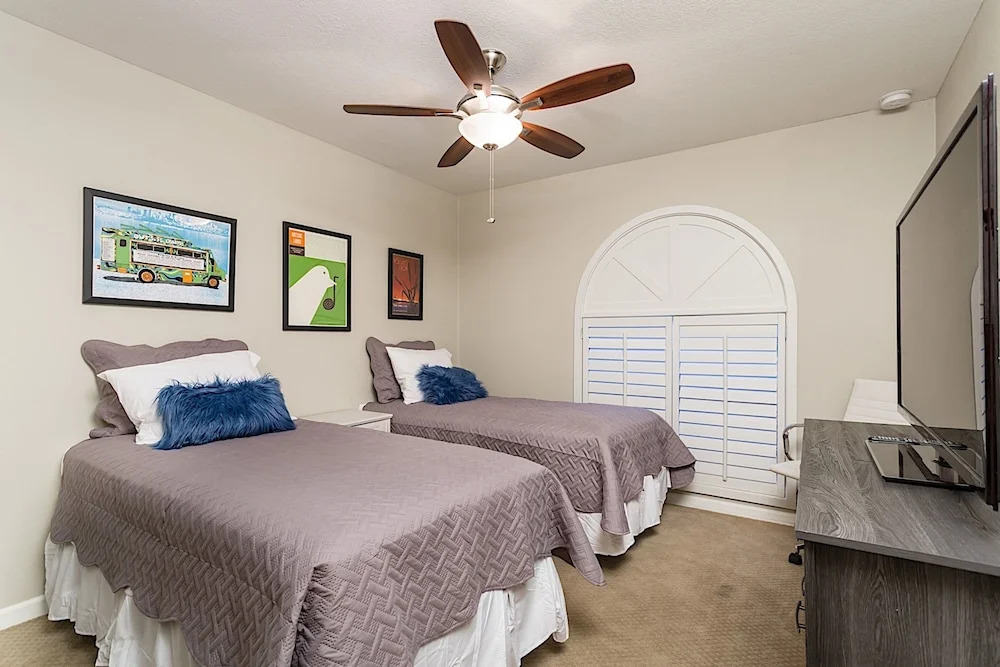 Soaking Up the Sun 3BR by Casago