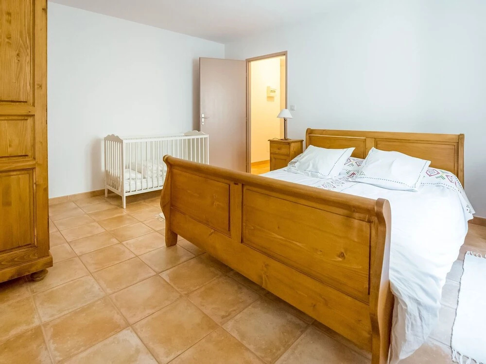Charming Holiday Home In Montclus with Terrace