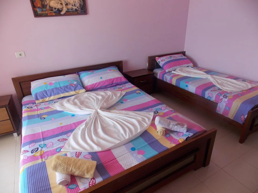 Detjon Beach Apartments