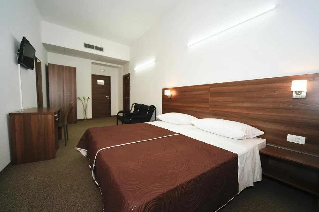Riva Rooms
