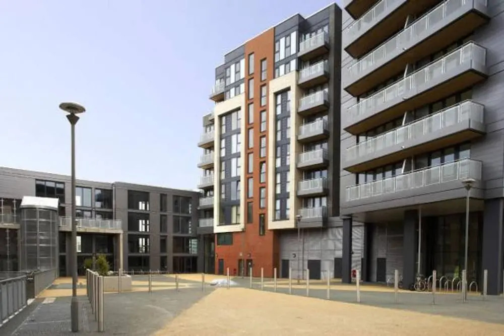 1 Bedroom Apartment in Bow With Spectacular Views
