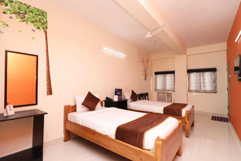 OYO  Collection O 80886 Hotel Sun City