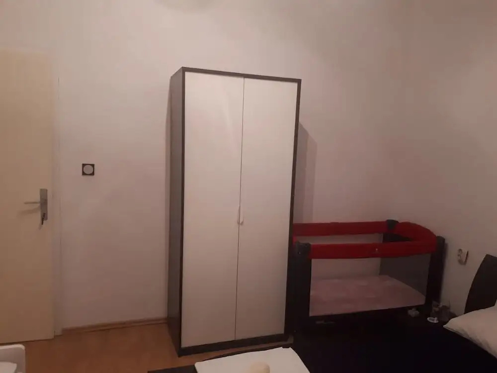 Lovely Apartment in Pirovac With Balcony