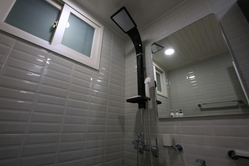 Restia Hotel Suwon Station