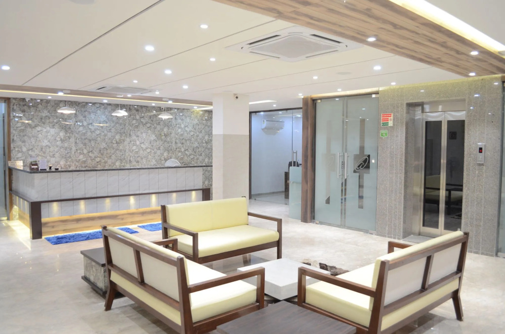 Hotel Ashray Inn Express