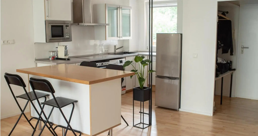 Cozy and fully equiped suite apartment at Ku'damm (80 m2)