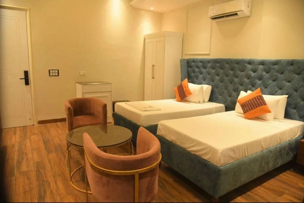 Hotel Vintage (By The Arc)