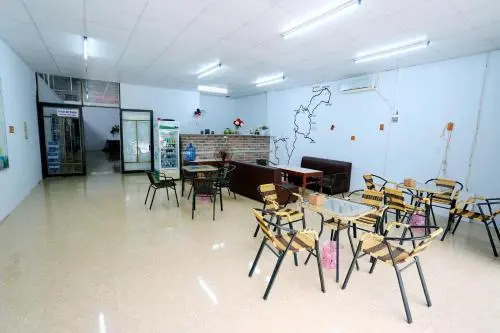 Giang Son Hostel