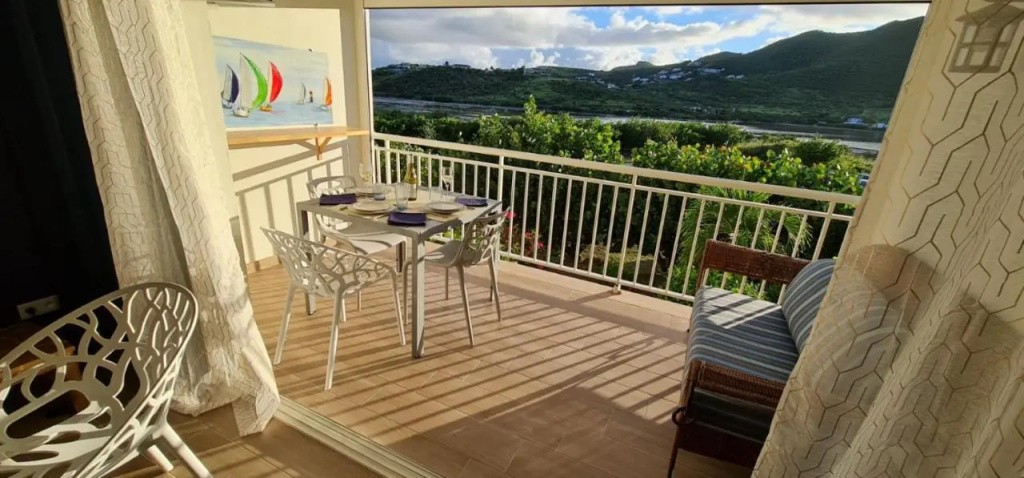 Charm And Sea, Large Studio Designed by Architect