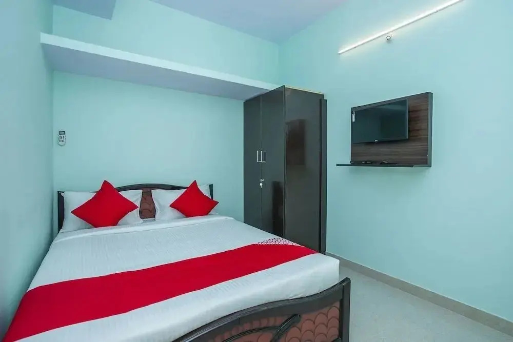 Hotel Gtv Comforts By OYO Rooms