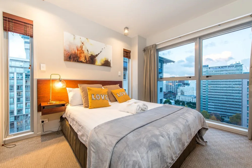 JHT - 2 BRM Apartment, Air Con, Close to SkyTower