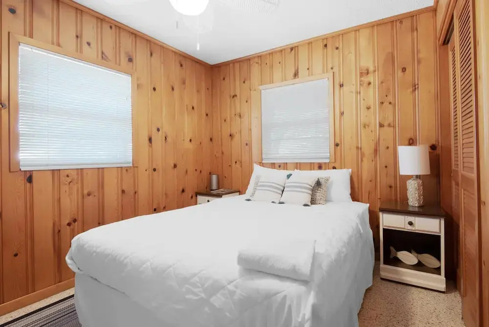 Retro Bungalow