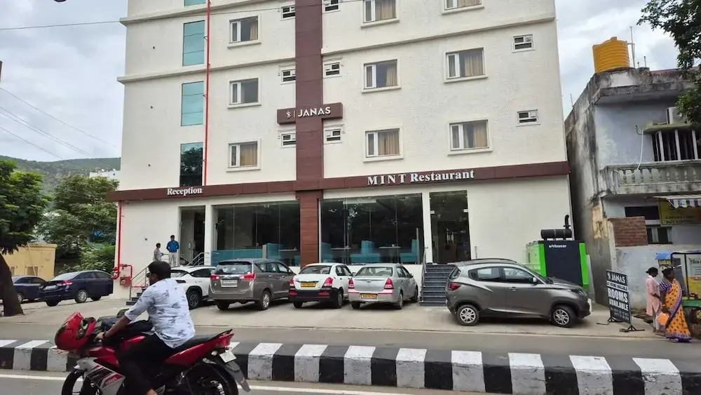 Hotel JANAS