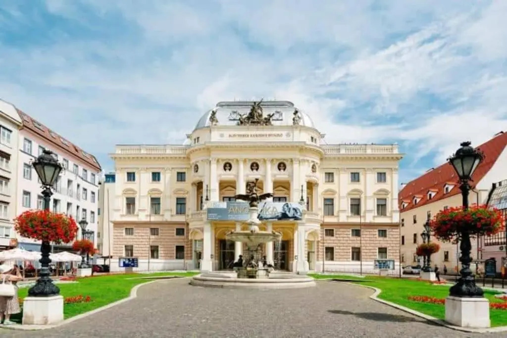 Diamond residence ***** in Old Town
