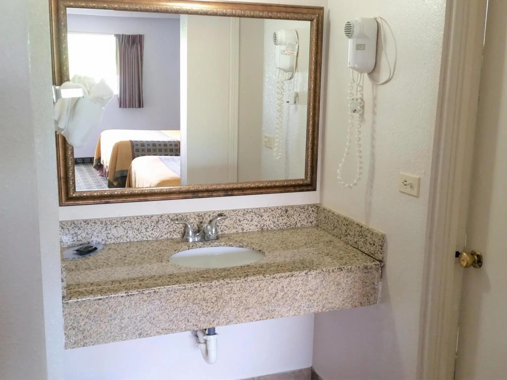 Americas Best Value Inn - Elizabethtown