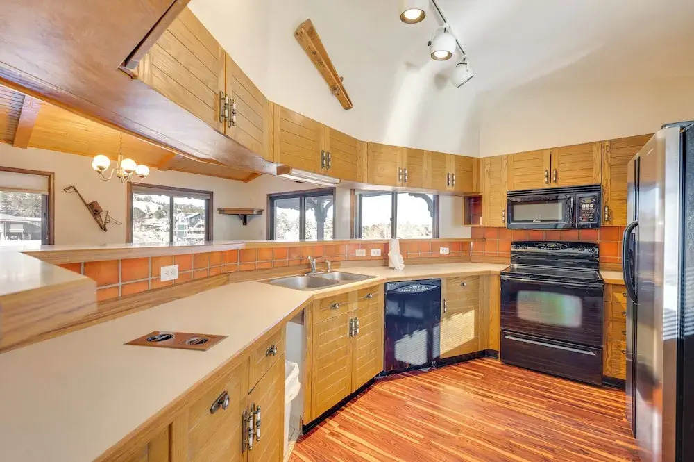 3 Mi to Rocky Mtn National Park: Estes Park Cabin!
