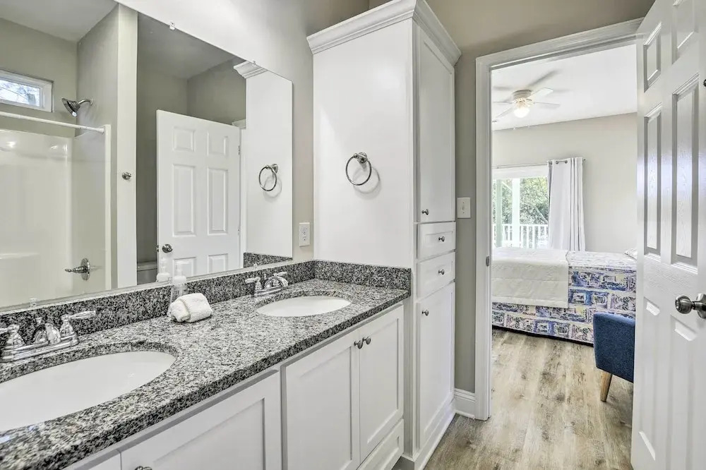 Modern Escape in the Heart of Murrells Inlet